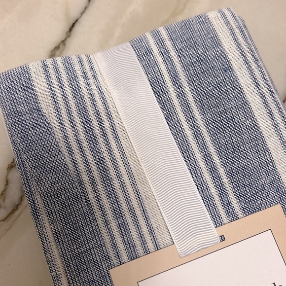 Set of 8 Cloth Napkins, Chambray Stripe, Linen Look. NWT - Picture 2 of 6